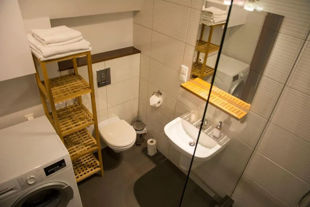 Image 2 of Kompleksowo wyposażony apartament w centrum