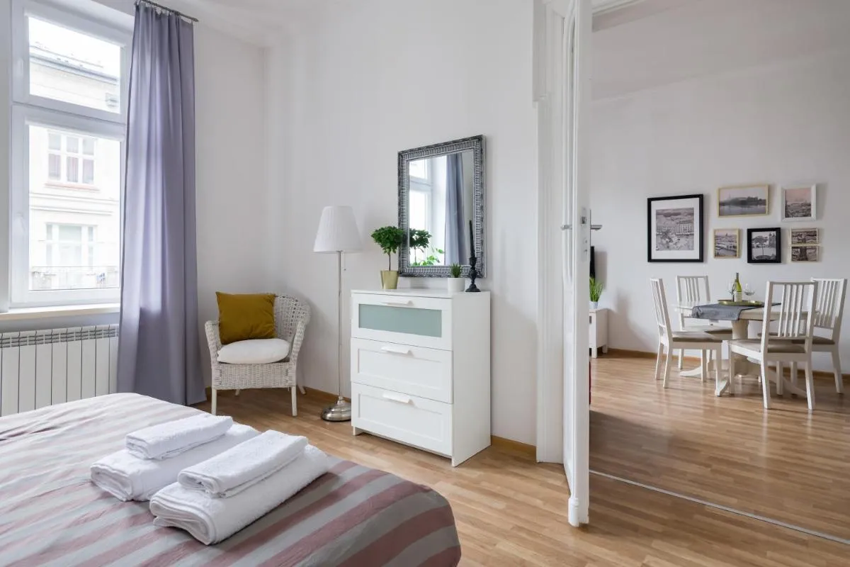 Image 6 of Lubicz Apartment next to Main Station Netflix