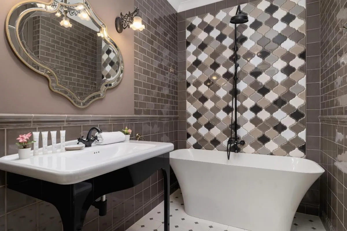 Image 4 of Luxury Apartment with Two Bedrooms and Balcony by Renters Prestige