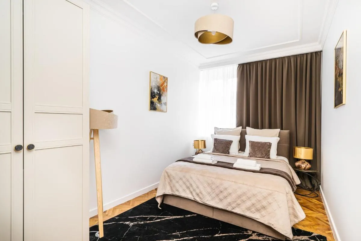 Image 3 of Main Square Apartments – LoftAffair