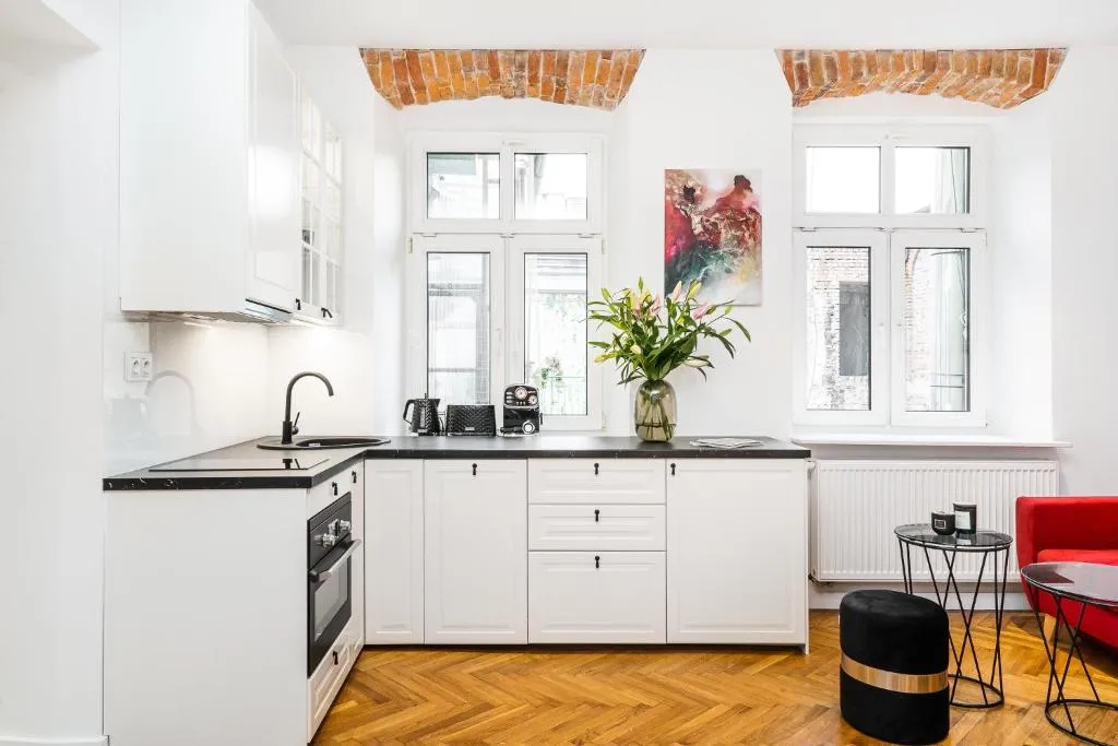 Image of Main Square Apartments – LoftAffair