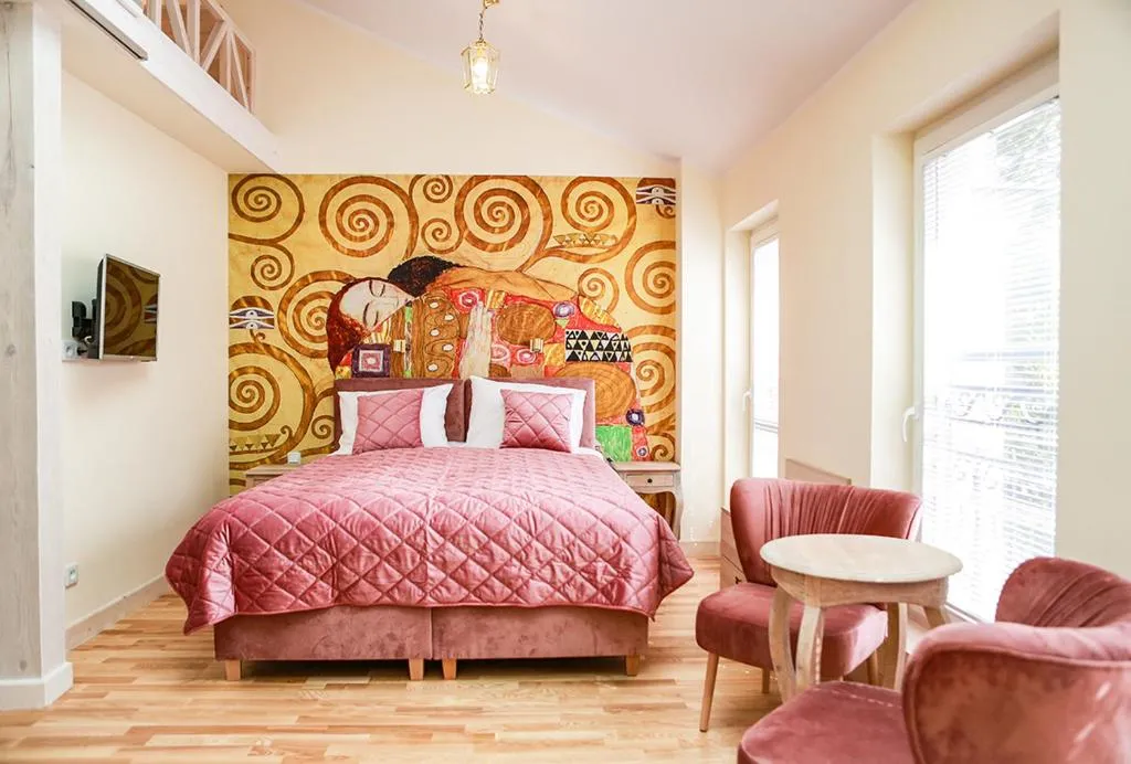Image of Main Square Platan Loft Collection