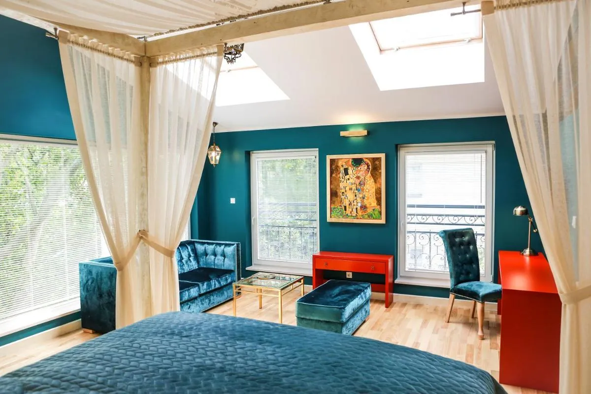 Image 1 of Main Square Platan Loft Collection
