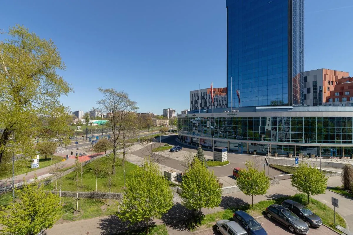 Image 2 of Modern Apartment Grzegórzeckie Roundabout Cracow by Noclegi Renters