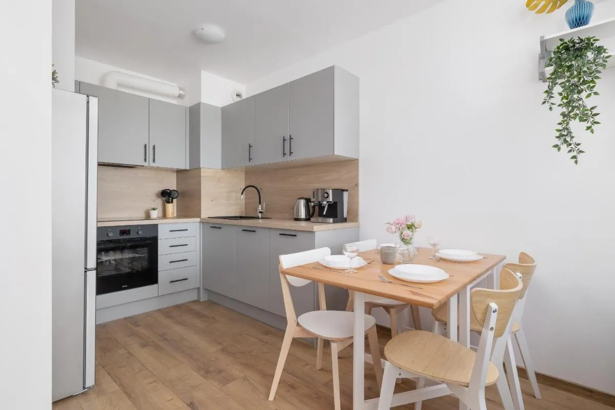 Image 3 of Nowoczesny Apartament w Krakowie z Klimatyzacją i Parkingiem by Noclegi Renters