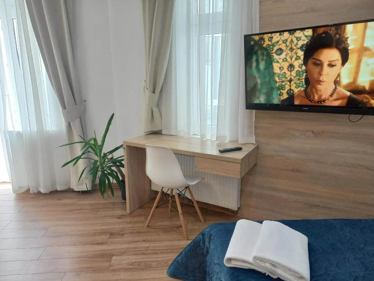 Image 4 of Old Town Apartmens – B33