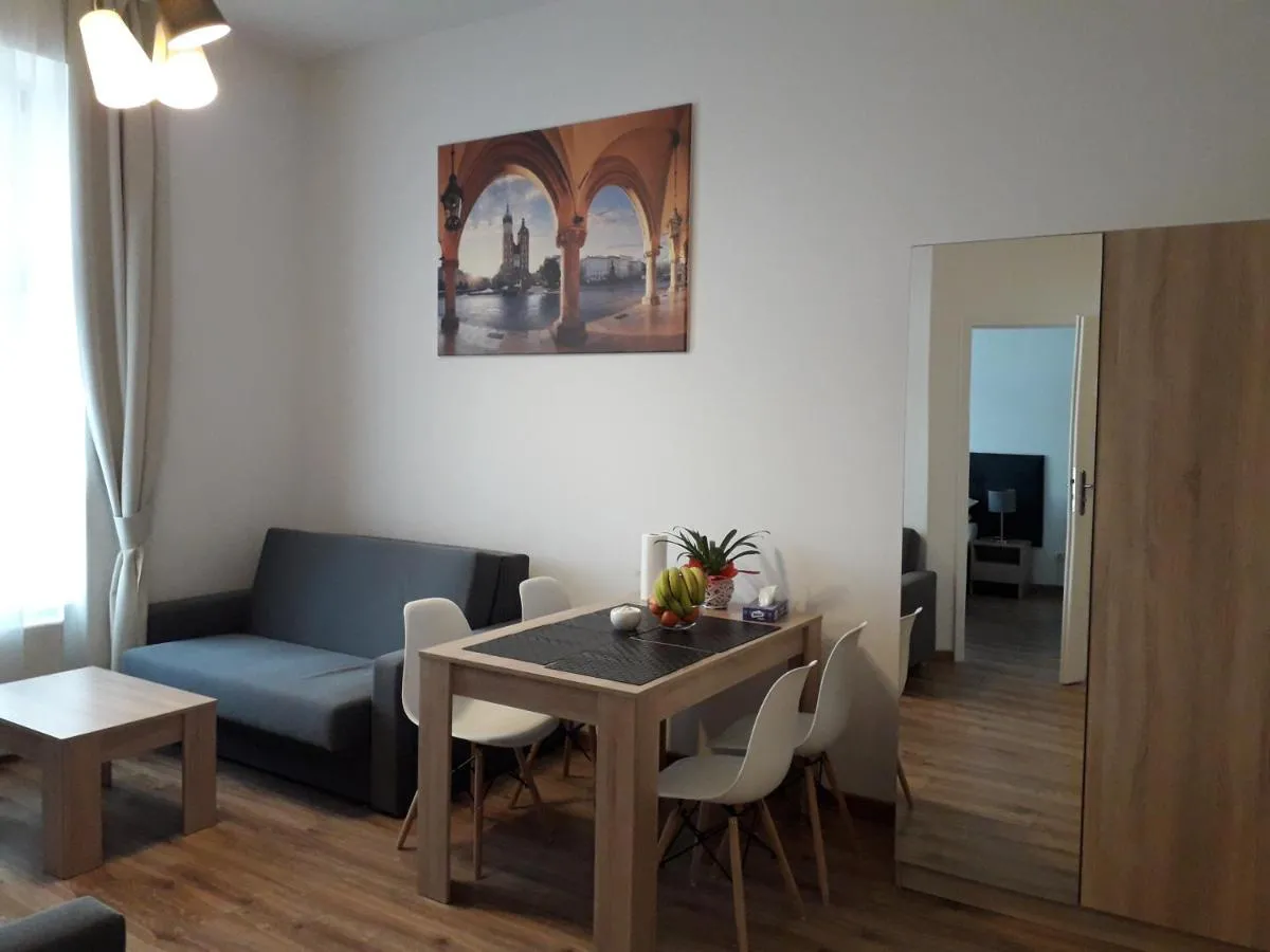 Image 3 of Old Town Apartments – B19