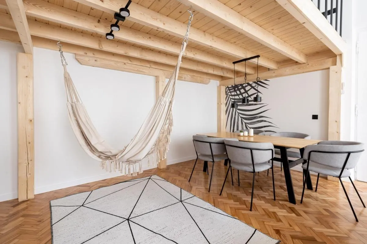 Image 3 of Old Town Apartment with Mezzanine
