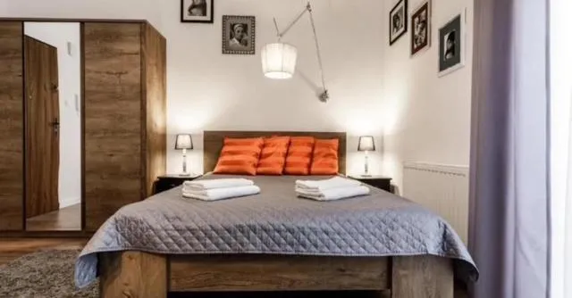 Image 4 of Old Town Apt – Topolowa studio