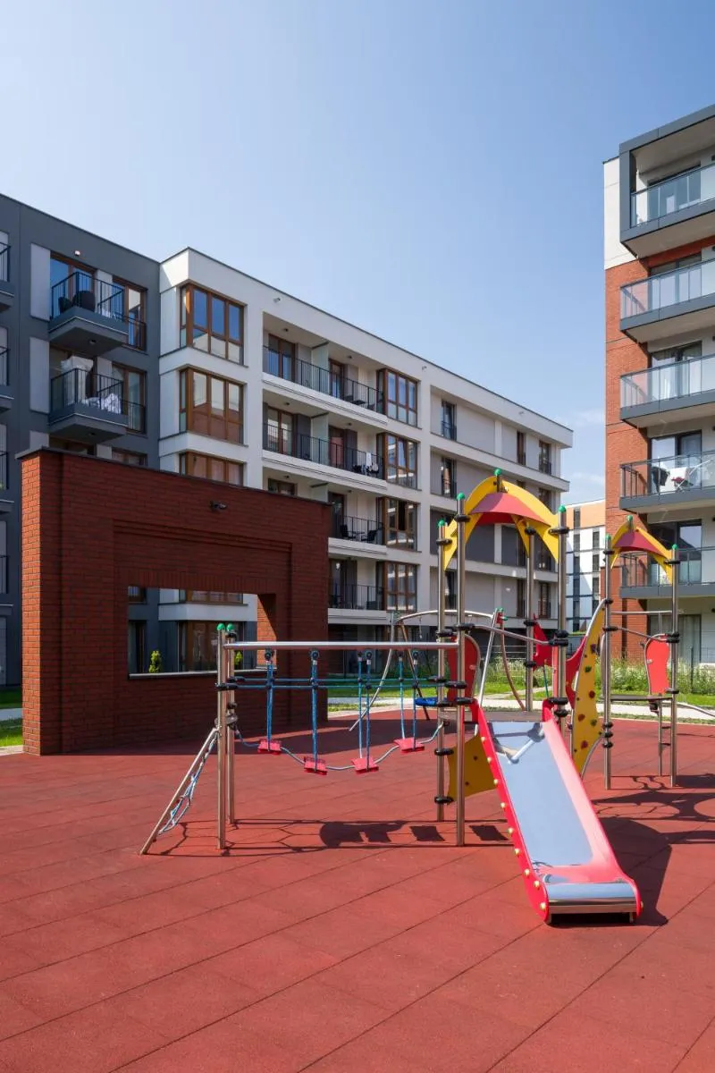 Image 5 of Orange, modern apartment in the city centre