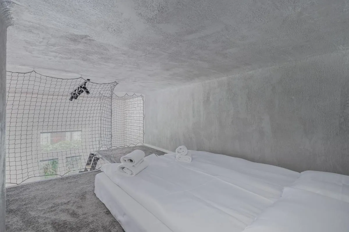 Image 1 of Parkside Fresh Apartments – Old Town Guesthouse – by Upstairs