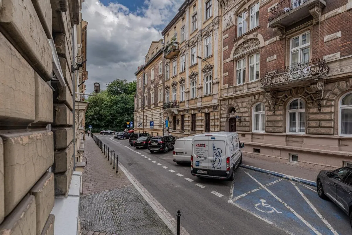 Image 5 of Parkside Fresh Apartments – Old Town Guesthouse – by Upstairs