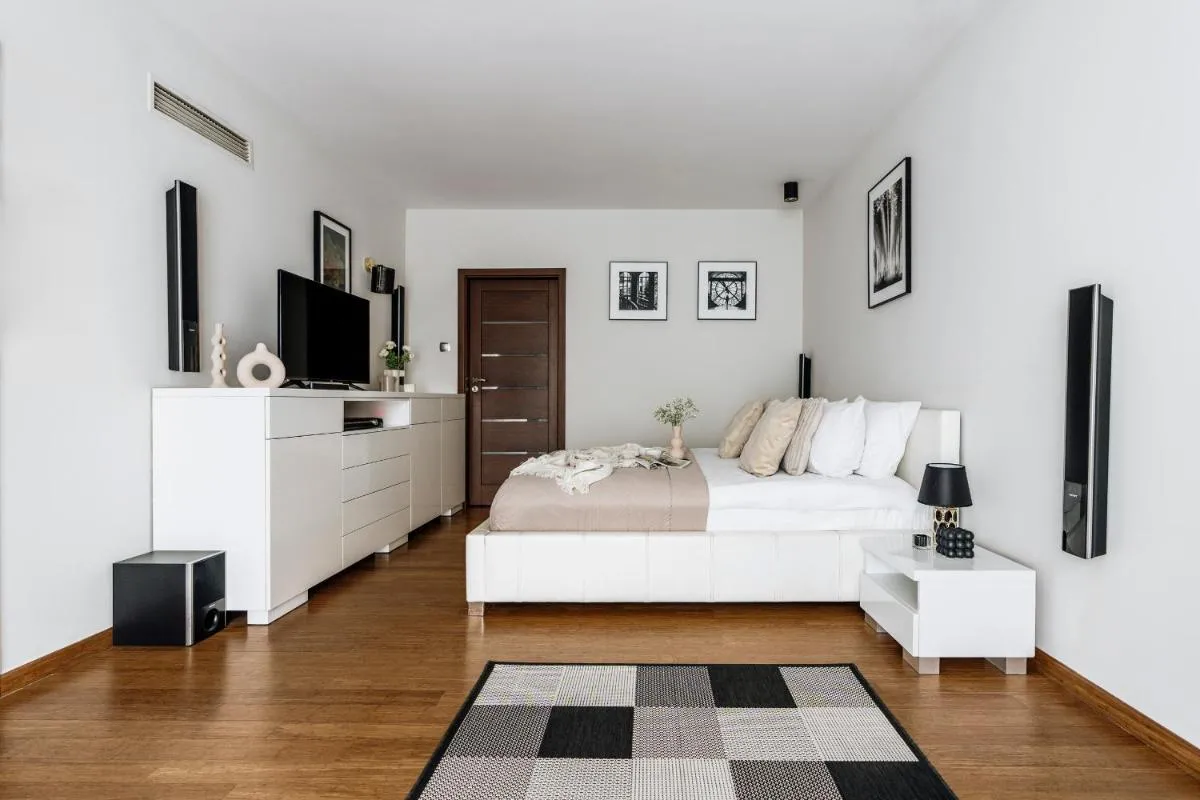 Image 1 of Piedmont Apartment – LoftAffair