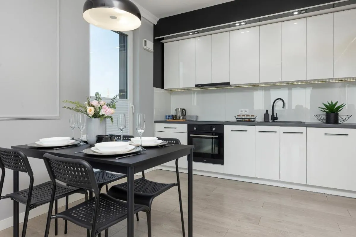 Image 4 of Podgórze Lipska Pet-friendly Apartment with Balcony and Parking by Renters Prestige
