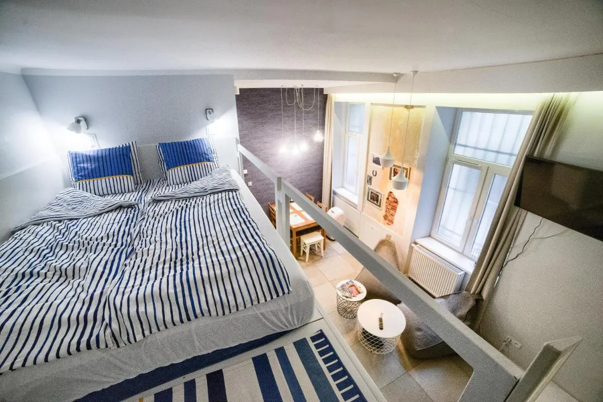 Image 6 of Quiet & Comfortable Old Krakow Apartment