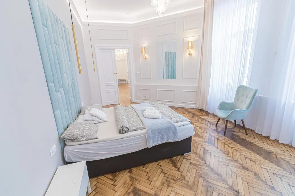 Image of ROYAL Apartments