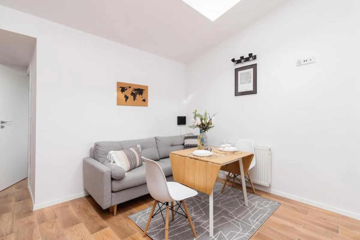 Image 2 of Radziwiłłowska Apartment Cracow Planty by Noclegi Renters