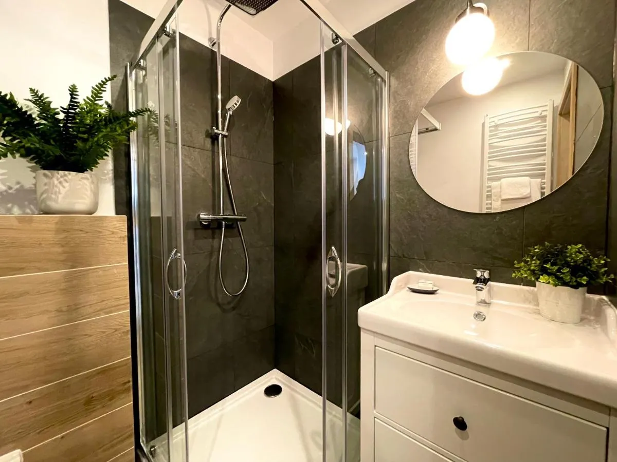 Image 2 of RiversideSuite. Krakow