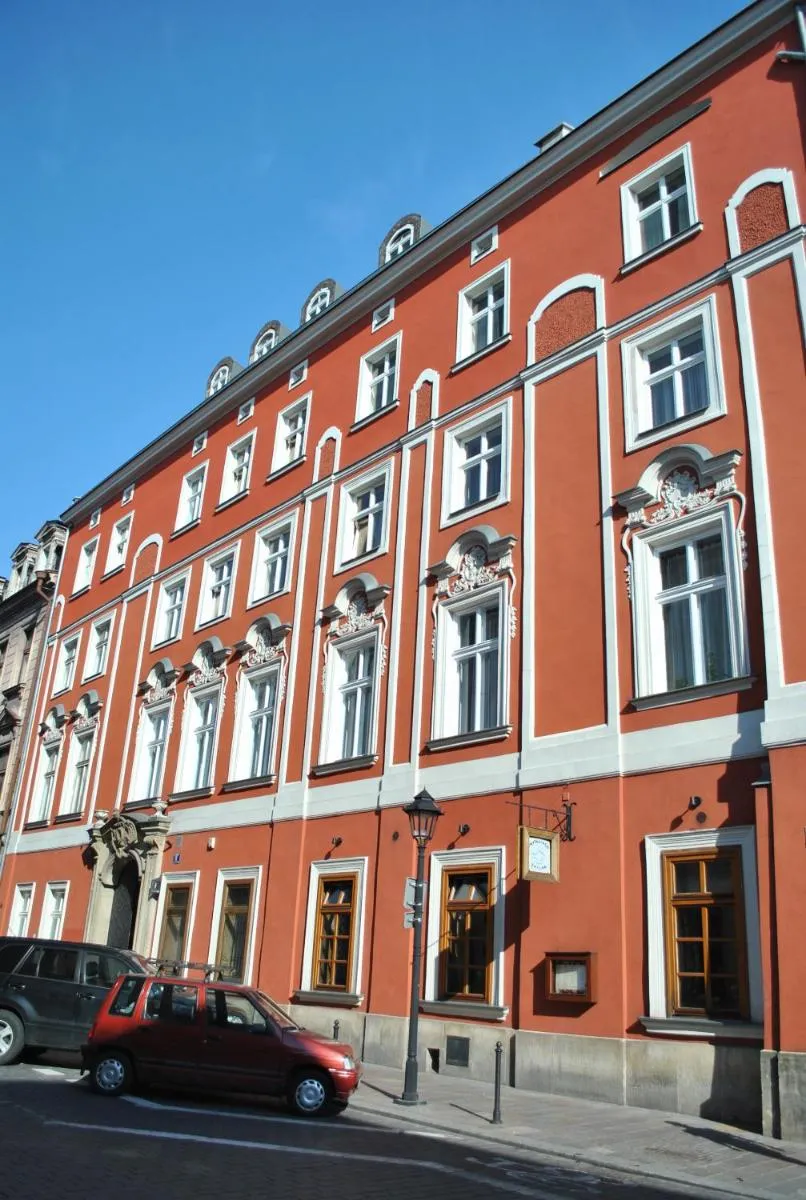 Image 6 of Royal