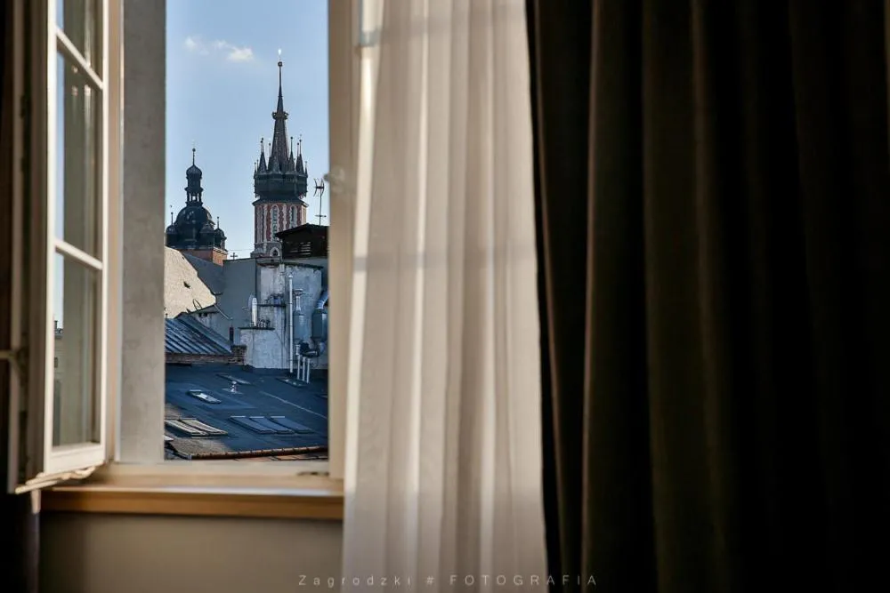 Image of Saint Thomas Corner – by Upstairs