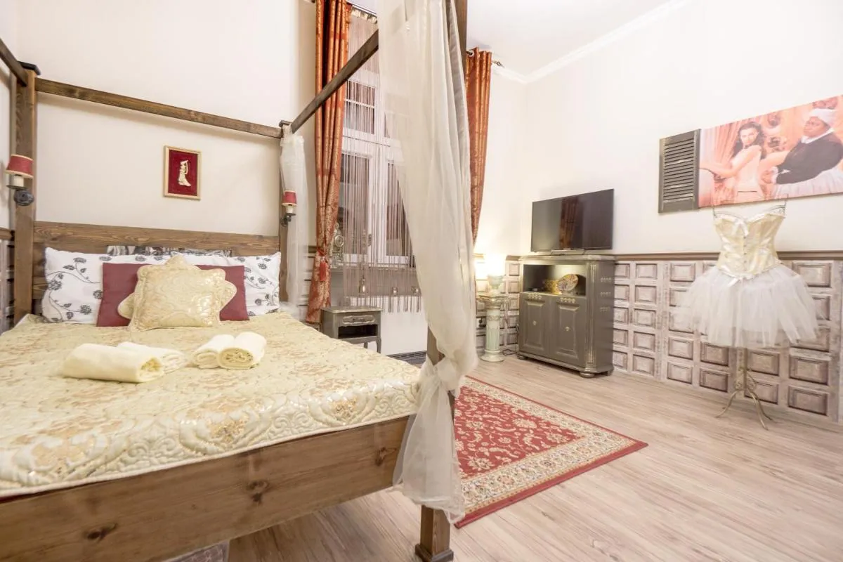 Image 1 of Scarlett Apartment