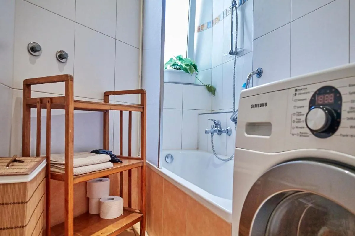 Image 4 of Sebastian Apartment