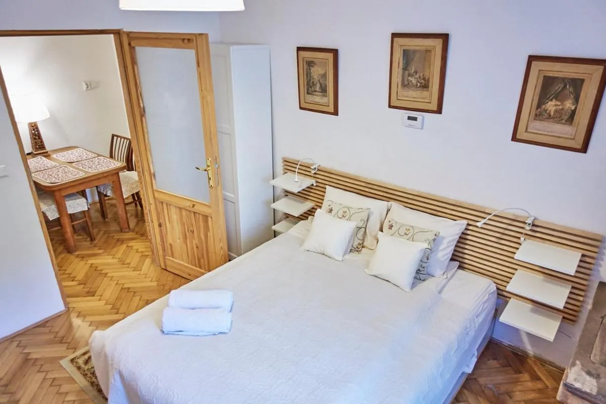 Image 6 of Sebastian Apartment