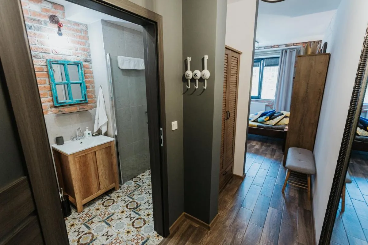 Image 2 of Singer Retro Studio in Kazimierz