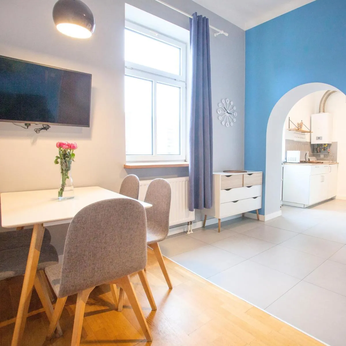 Image 3 of Smart Old Town Apartment