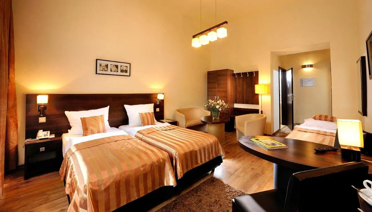 Image 1 of Spatz Aparthotel