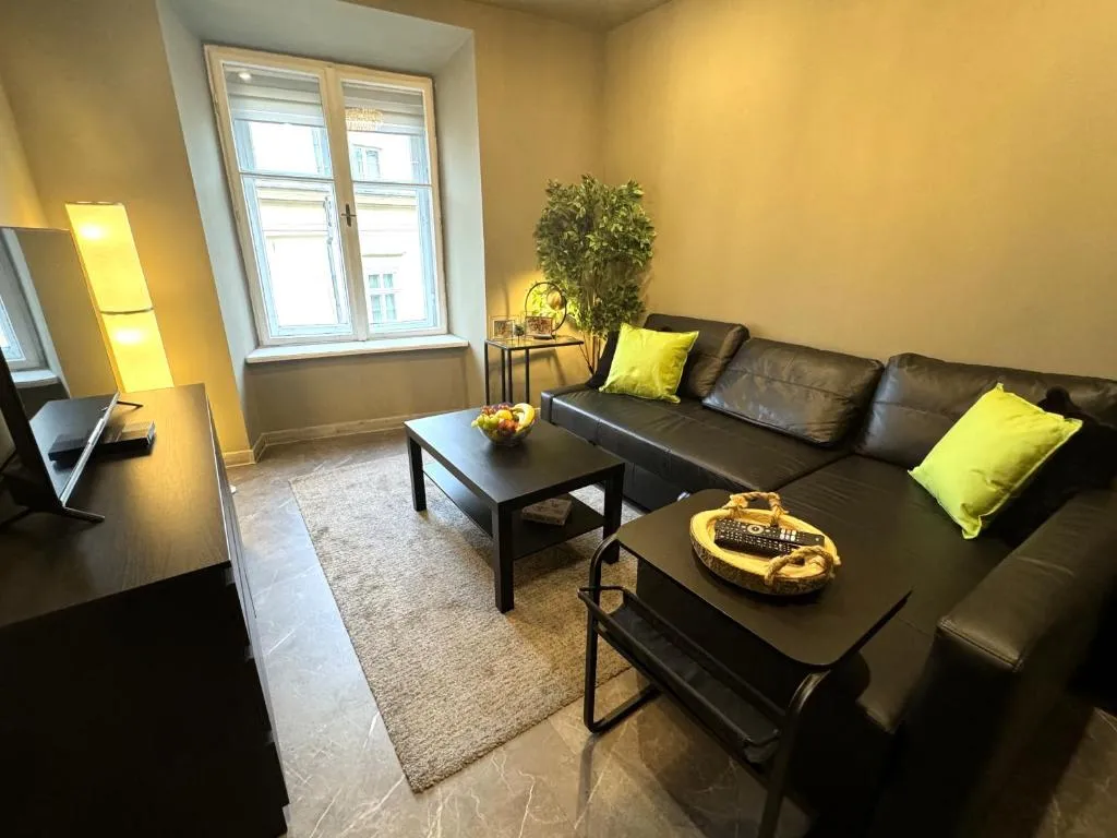 Image of Studio Flat With a View