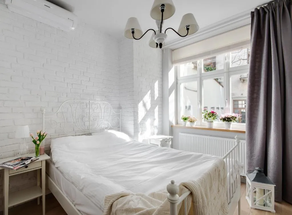 Image of Too-Good Apartments