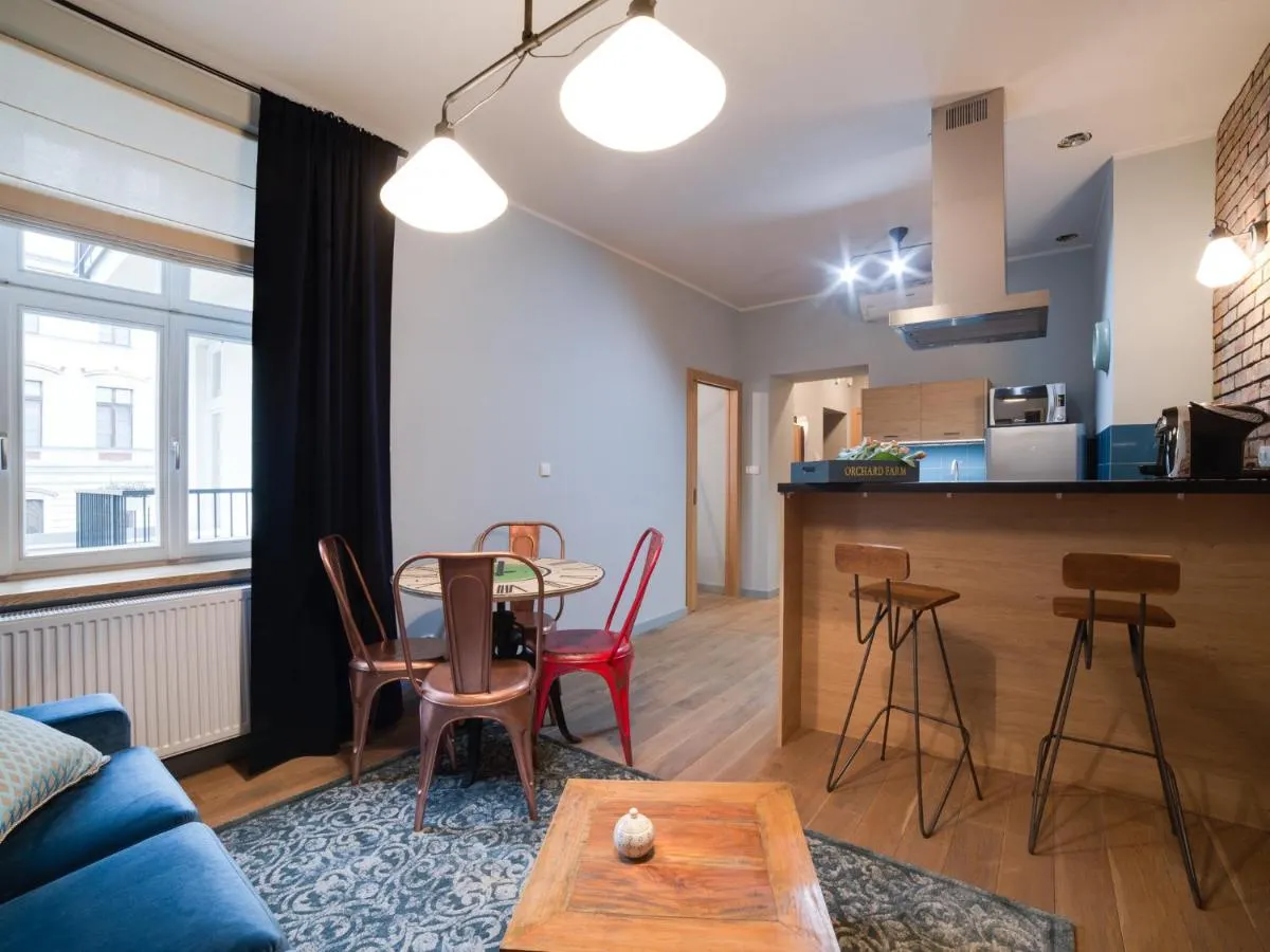 Image 3 of Too-Good Apartments
