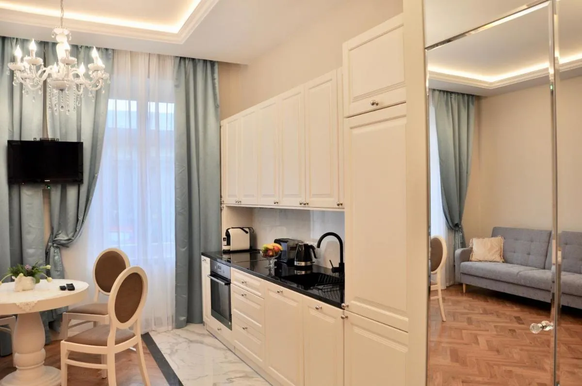 Image 3 of Tresor Barska Apartments