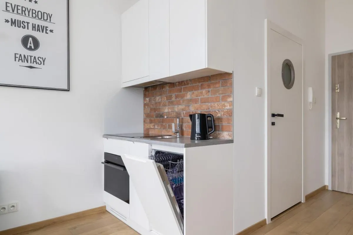Image 4 of Turquoise Studio with Balcony & Air Conditioning Kraków by Noclegi Renters