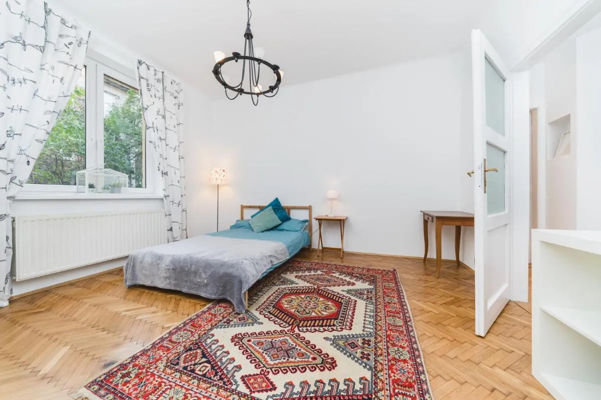 Image 4 of Two separate bedrooms,10 min walk to the city center by Homeclick
