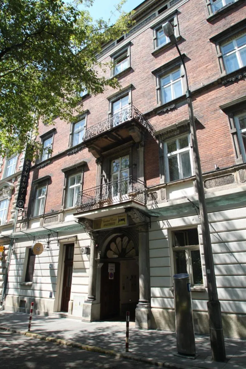 Image 4 of Ventus Rosa Apartments