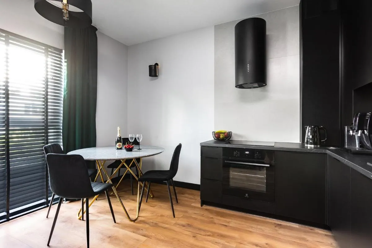 Image 3 of Victoria Apartment