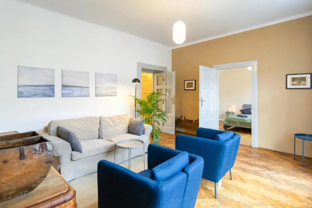 Image of Vintage Charm,3 Bedrooms,Old Town