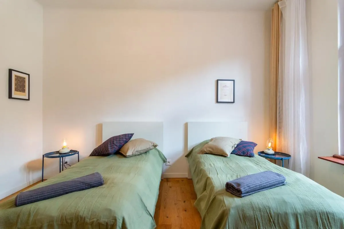 Image 6 of Vintage Charm,3 Bedrooms,Old Town