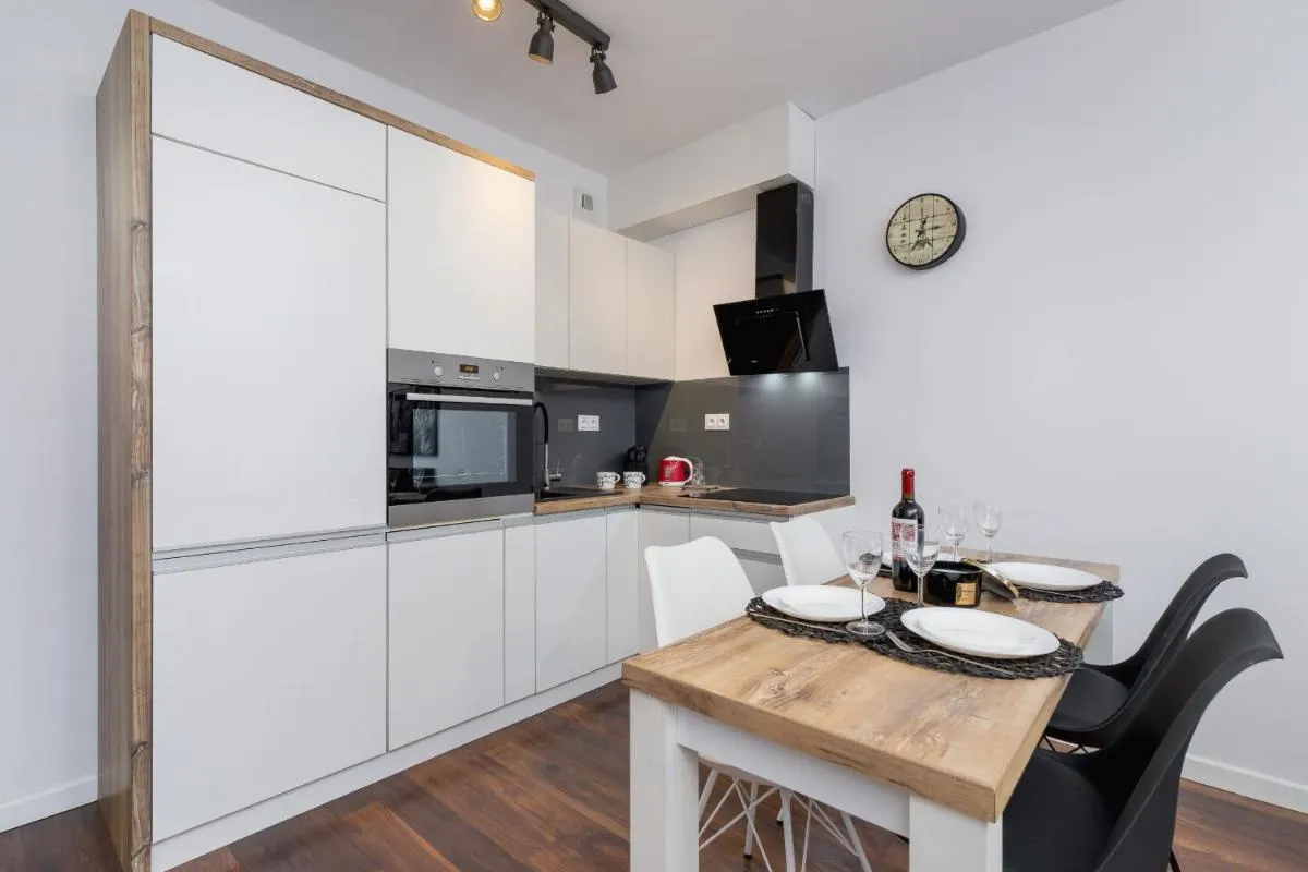 Image 4 of Zabłocie Pet-friendly Ślusarska Apartment by Noclegi Renters