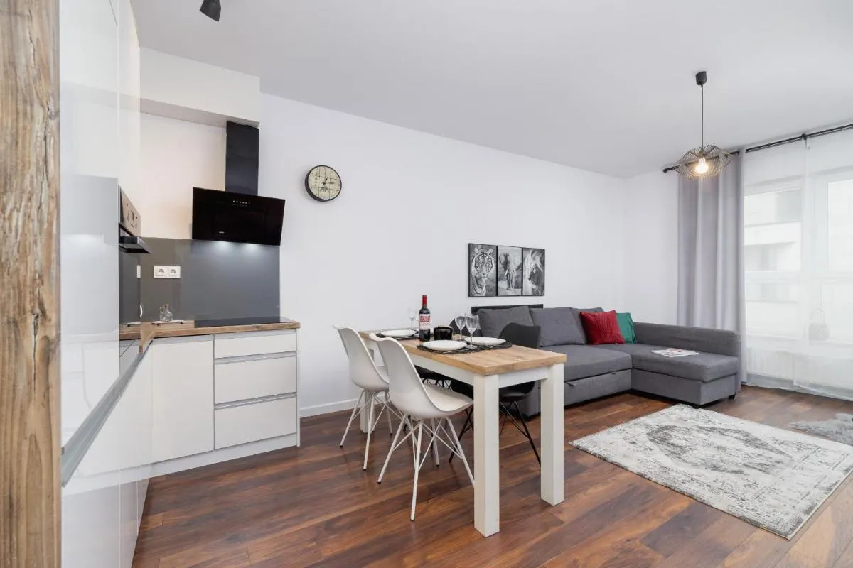 Image 6 of Zabłocie Pet-friendly Ślusarska Apartment by Noclegi Renters