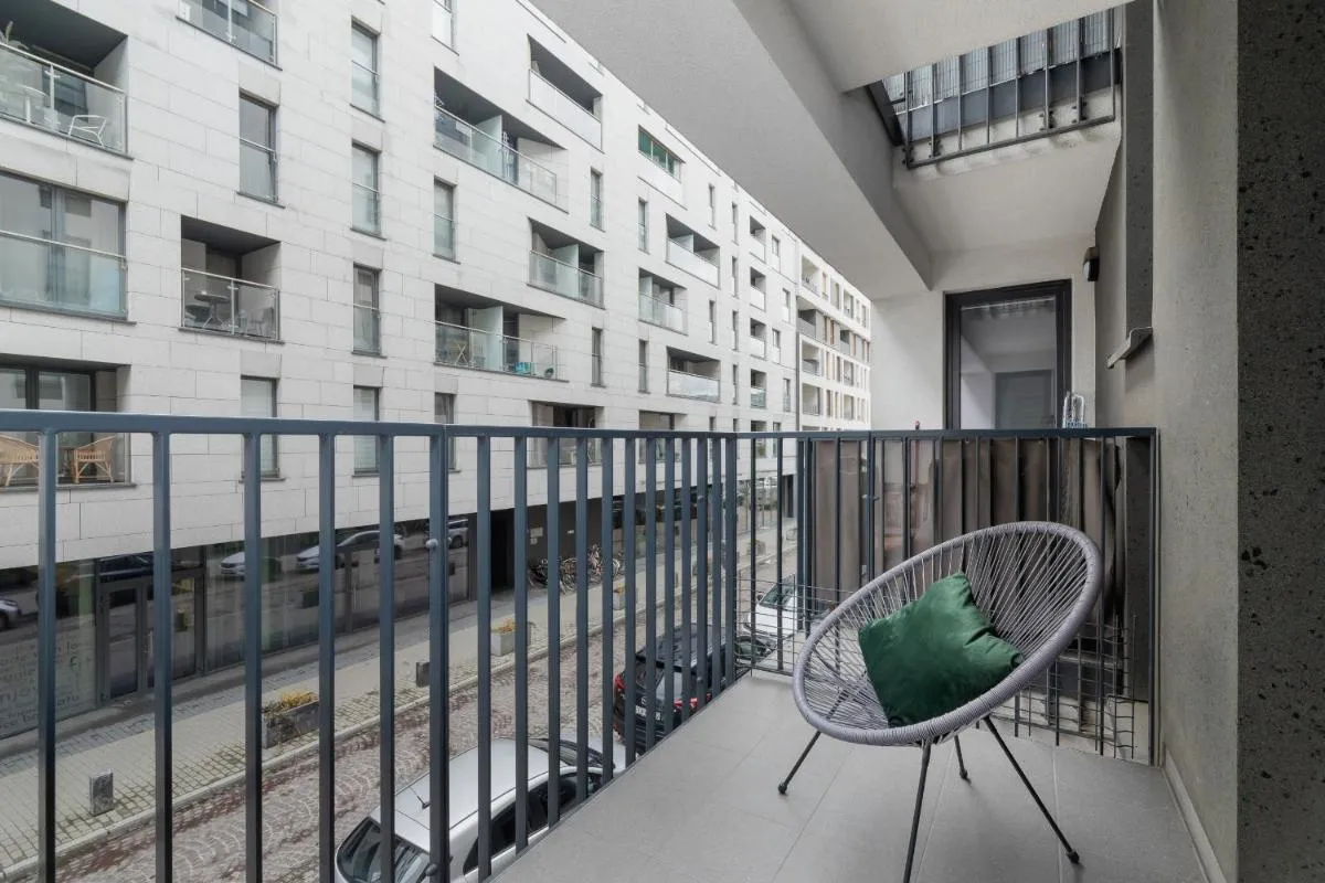 Image 2 of Zabłocie Pet-friendly Ślusarska Apartment by Noclegi Renters