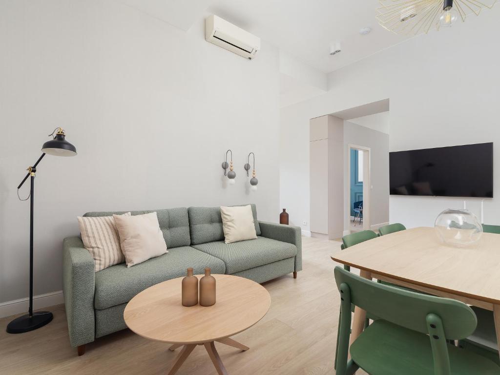 Image of 4 Bedroom Apartment – Main Square