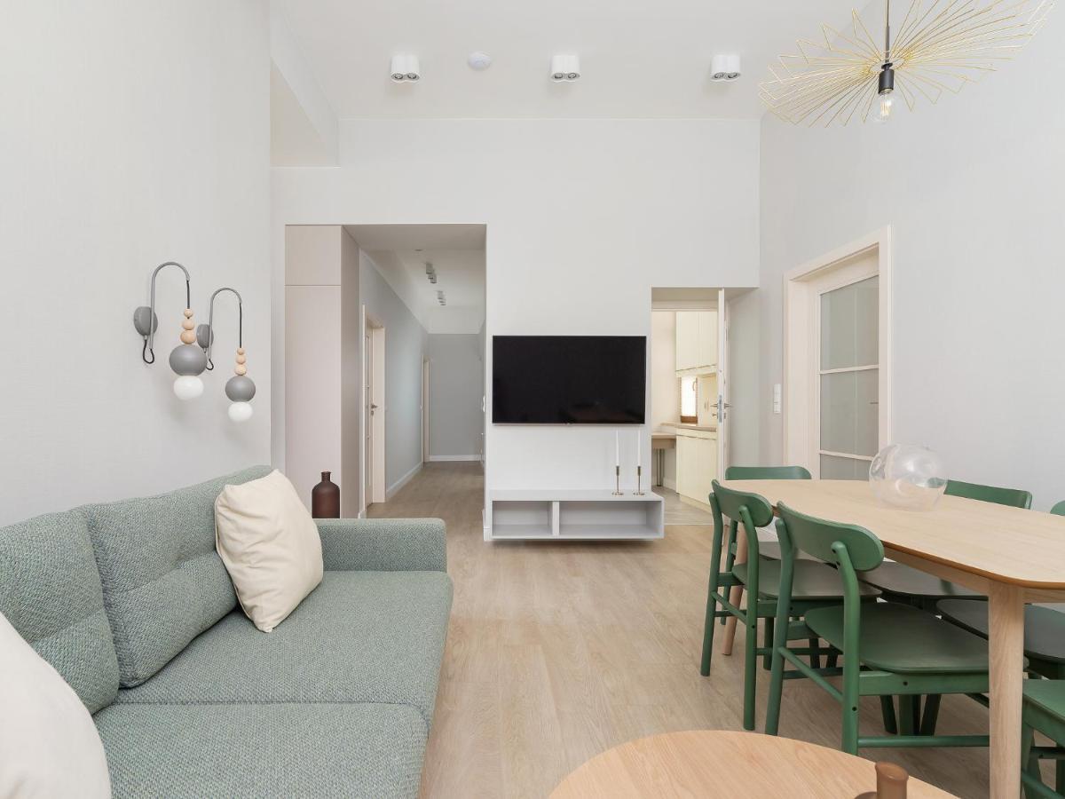 Image 4 of 4 Bedroom Apartment – Main Square