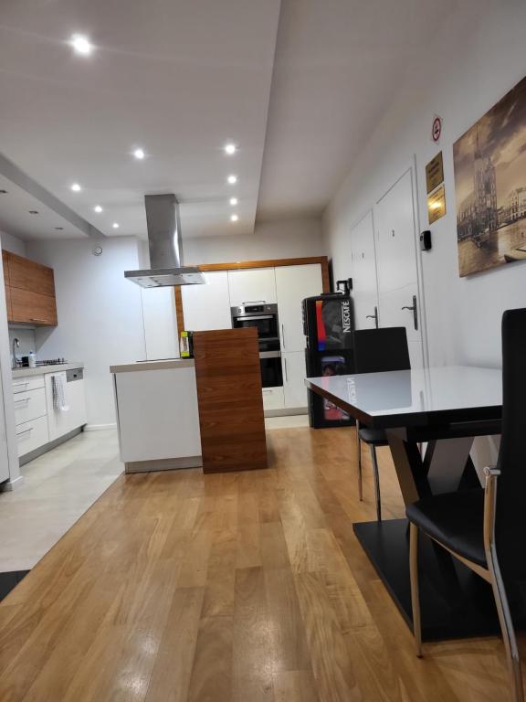 Image of AMBER APARTAMENt 127