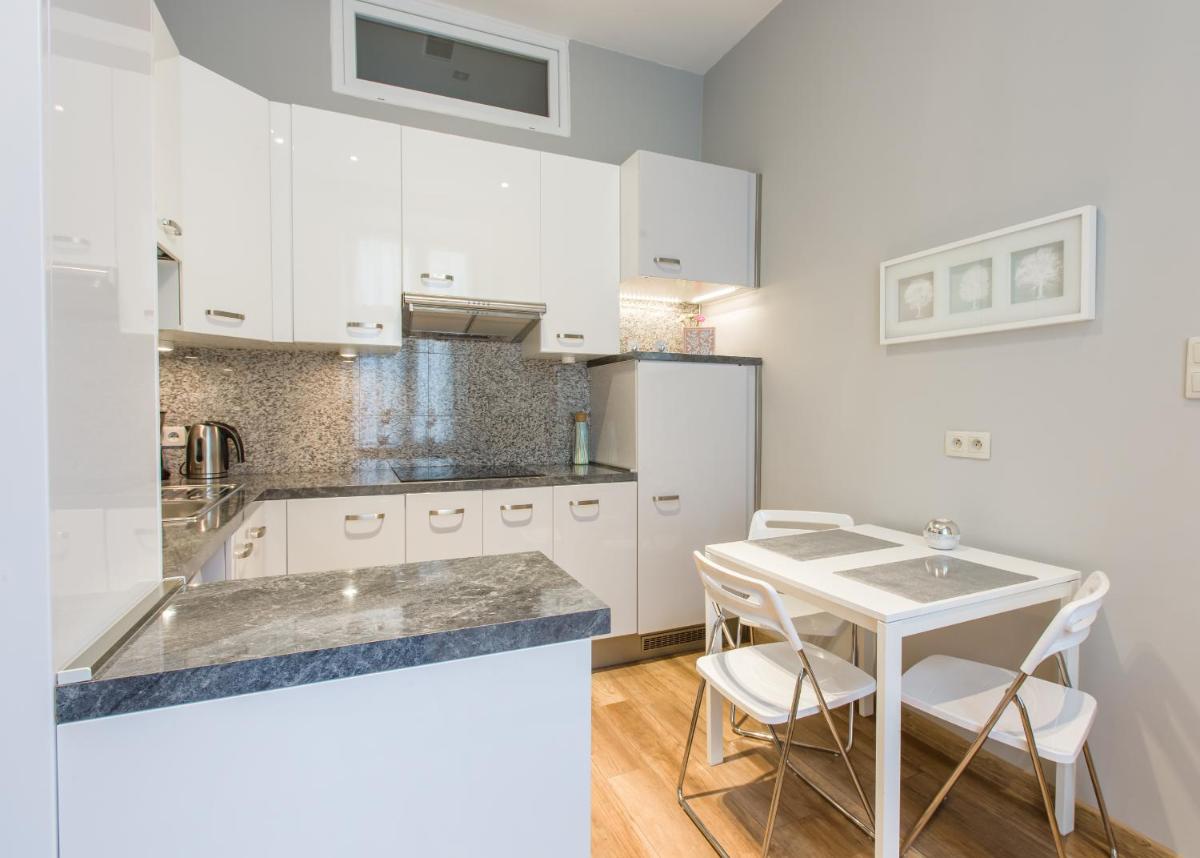 Image 3 of AR Apartments