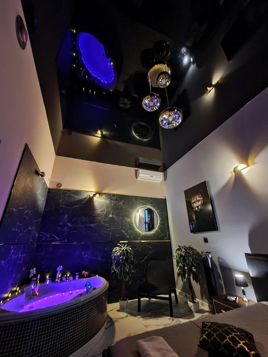 Image 3 of Apartament z jacuzzi Kraków
