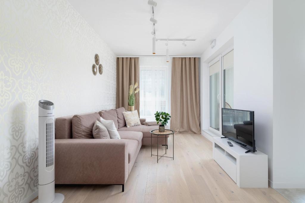 Image of Apartment with Balcony & Parking Mogilska by Renters Prestige