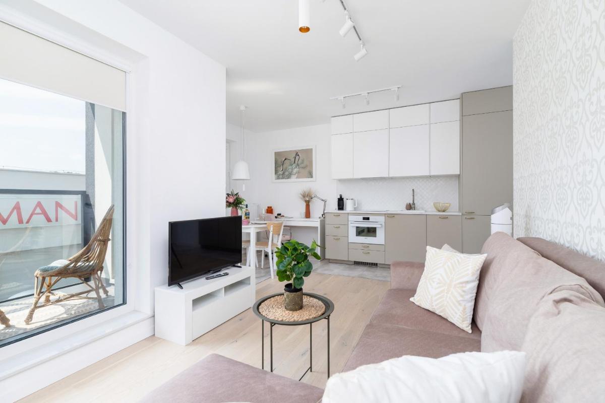 Image 5 of Apartment with Balcony & Parking Mogilska by Renters Prestige